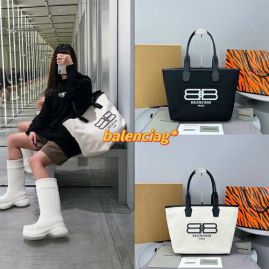 Picture of Balenciaga Lady Handbags _SKUfw124931045fw